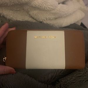 Michael Kors wallet